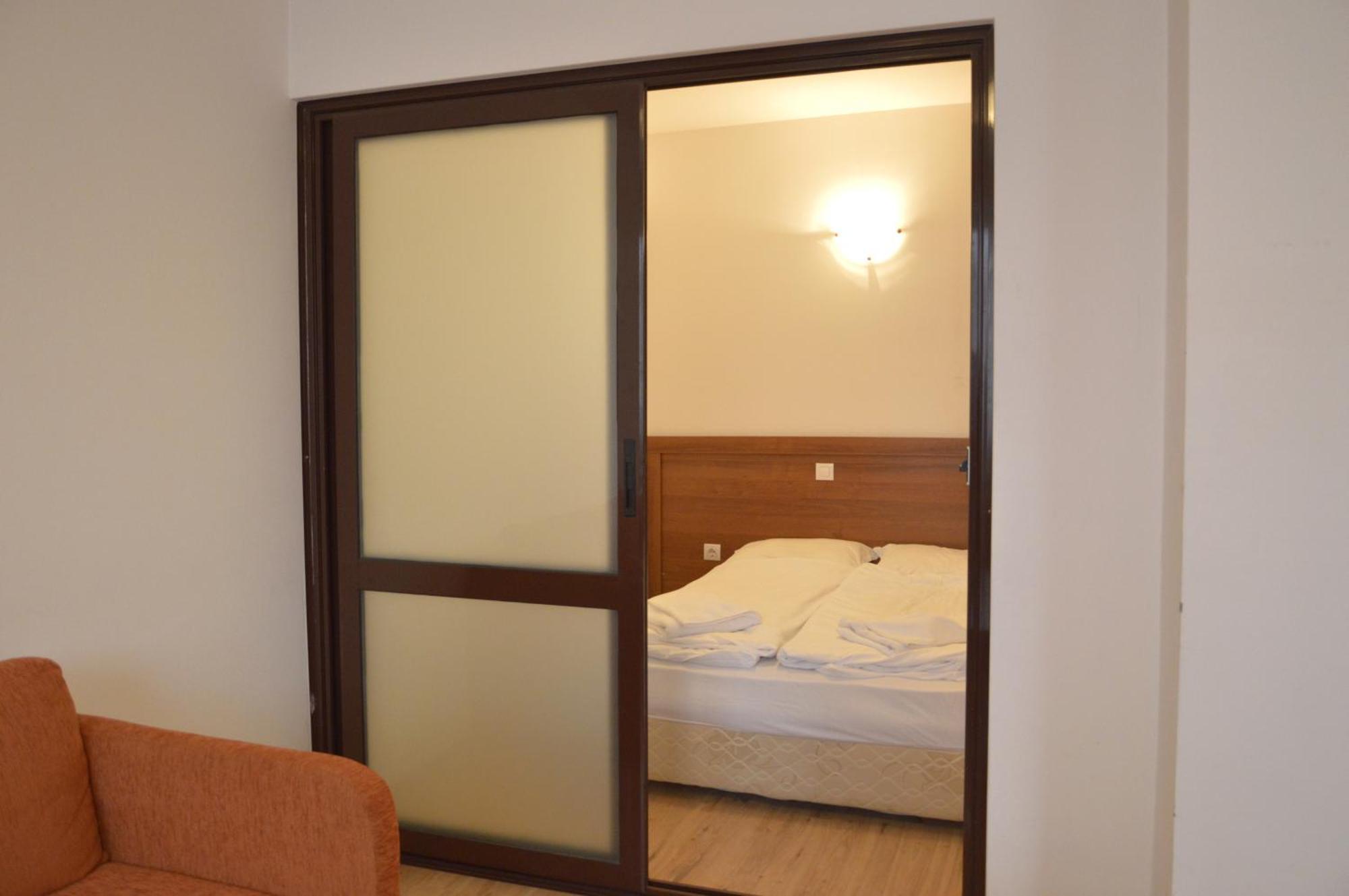 Aparthotel Winslow Highland Bansko Room photo